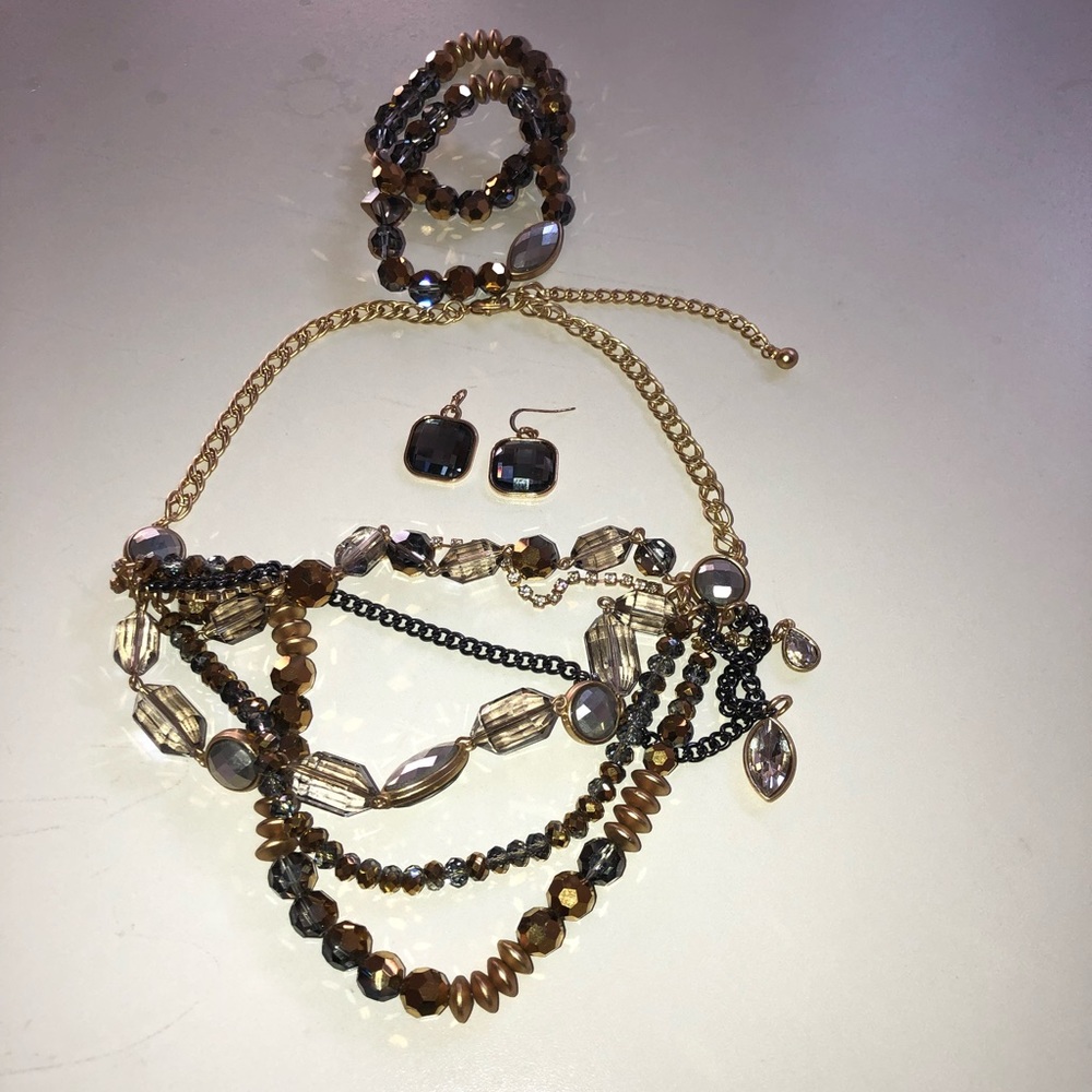 Necklace Earrings & Bracelet set